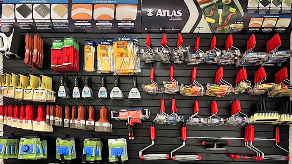 Rolos, pincéis e acessórios para pintura